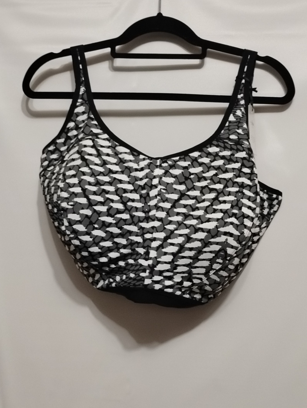 Pour MOI Black & White Patterned Women's Sport‎ High Impact Bra